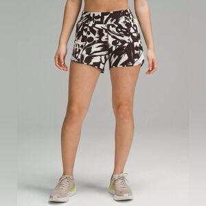 Lululemon Hotty Hot High-Rise Short 4"